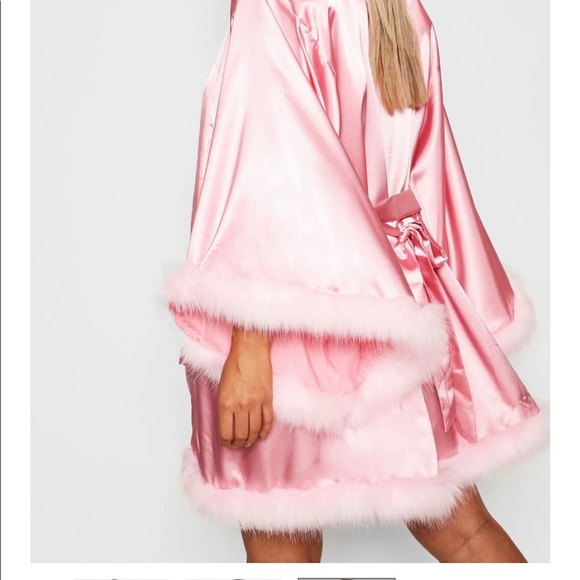 NWT BOOHOO Robe - Picture 3 of 6